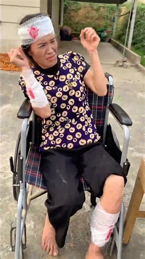 Poor GrandmaShe didn't mean to do this! 😭💔#shorts #grandma