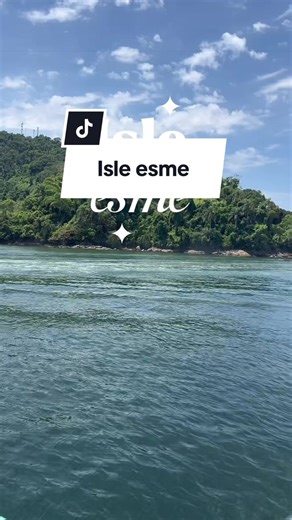 If you are booking trips with @GetYourGuide, make sure you’re using code LIZZIESLOT5 at check out to get 5% off! #twilight #ihlagrande #visitrio #riodejaneiro #angradosreis