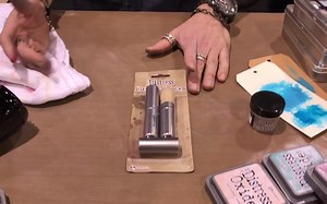 Tim Holtz Blending Brushes大叔带来的新的便携上色刷 - Creativation 2018