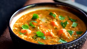 A leggazdagabb thai leves édesburgonyával és lencsével
