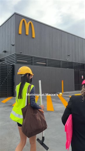 FEFE CLEAN on Instagram: "Fefe Clean in action on another post-construction job here in Sydney, removing every bit of dust and leftover debris for a spotless finish. 🫧✨ Turning construction chaos into clean comfort! #cleaning #sydney #fefeclean #nswcleaning #construction sydneycleaning postconstructioncleaningservices australia residencialcleaning profissionalcleaning commercial cleaning services"