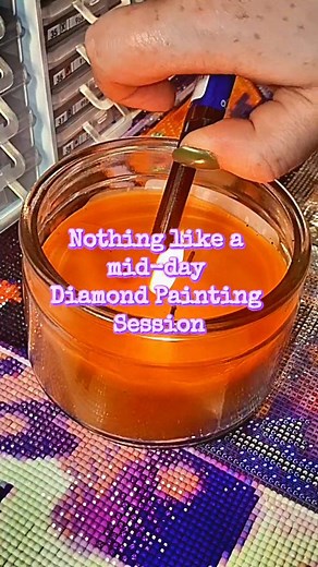 Nothing like a mid-day Diamond Painting Session ! Canvas: Midnight Arcade Madness from @dp.lounge Resin Diamond Painting Pen: Galactic Stars from @p.t.handmadegoods Tray: Trabricks from @catearedofficial | Alien Diamond Queen | Facebook