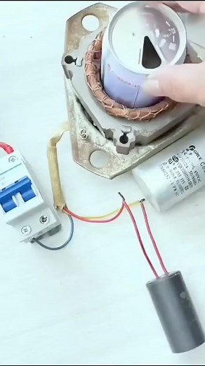 1.5M views · 2.8K reactions | Single Phase Motor Experiment #Electrician #Tips #Tricks #Reel #Viral #Motor | Muzammaljamshaid | Facebook
