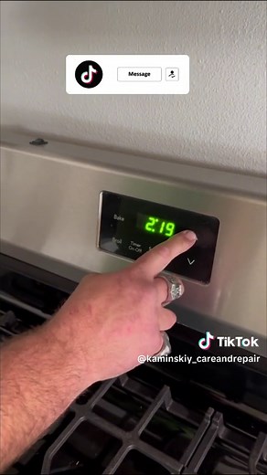 How to change the time on a stove! #Handyman #TipsandTricks #DIY #Stove #FYP #Foryoupage #Foryou #Explore
