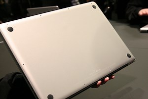 Macworld.ars: 17″ MacBook Pro battery replacement info