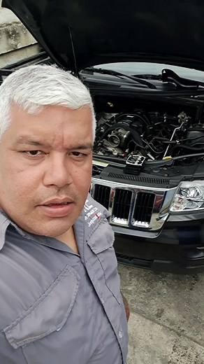 Reparación de luces y reproductor en Jeep Grand Cherokee WK2 2012