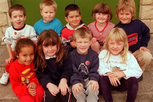16 adorable photos show Sheffield children on their first day at school in the 1990s