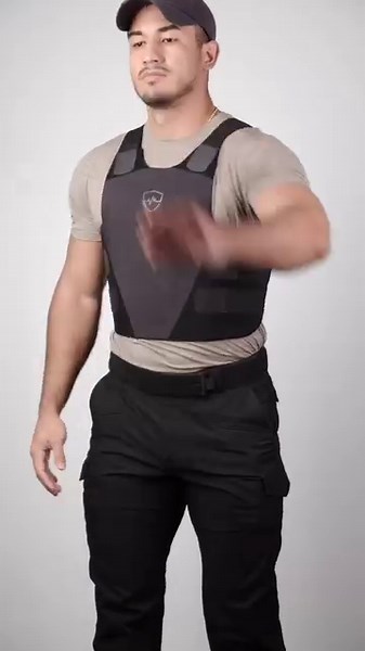 30K views · 381 reactions | Don’t be “almost” undercover 臘 Make your armor INVISIBLE with this! NEW Hyper Concealable Vest (exclusive to Safe Life Defense) stops up to #44magnum and is ULTRA thin and light without compromising safety or BFD!  #privatesecurity #executiveprotection #policeuniform #security #policeofficer #bulletproof #concealedcarry #concealcarrynation #bodyarmor #selfdefense #beprepared #elite #newproductalert | Safe Life Defense | Facebook