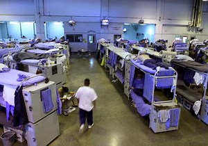 Report: U.S. Incarceration Falls to 20-Year Low