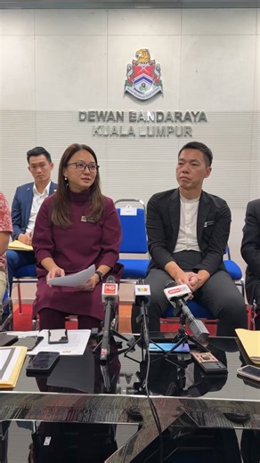 Sidang Media : Mesyuarat Majlis Menteri Wilayah Persekutuan di DBKL GOVERN TOGETHER: ELECTED REPRESENTATIVES AT THE HEART OF KUALA LUMPUR’S DECISIONS Today, I chaired the first meeting of Majlis Menteri Wilayah Persekutuan with Members of Parliament for Kuala Lumpur. Present together included Deputy Minister, YB Datuk Lo Su Fui, the Director-General of the Department of Federal Territories, YBhg. Datuk Seri Noridah binti Abdul Rahim and the Mayor of Kuala Lumpur, YBhg. Dato’ TPr. Fadlun bin Mak 