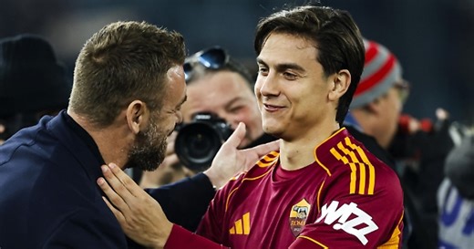 La Roma batte il Genoa. Cori e applausi per De Rossi