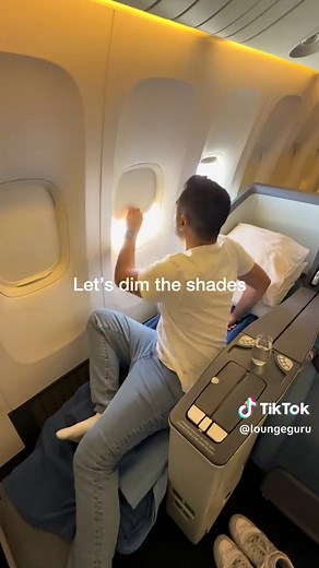 Philippine Airlines 777-300ER Business Class Review