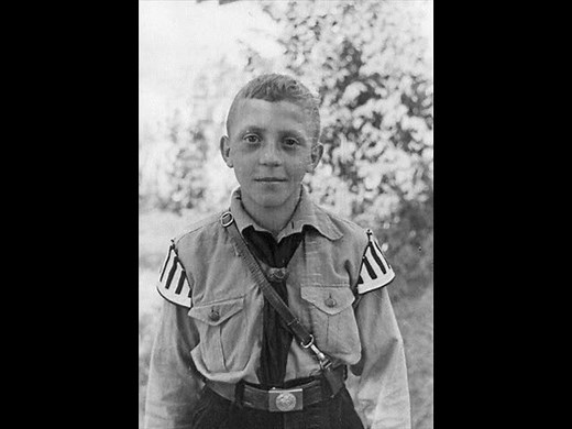 Unsere Fahne flattert uns voran ! Marschlied der Hitlerjugend aus dem Ufa-Tonfilm: Hitlerjunge Quex Musik: Hans Otto Borgmann - Text! Baldur von Schirach Großes Blas-Orchester Erwin Hartung und Chor der Hitlerjugend Dirigent: Carl Woitschach