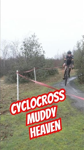 Epic Cyclocross Race Rider Tackles Obstacles & Mud!