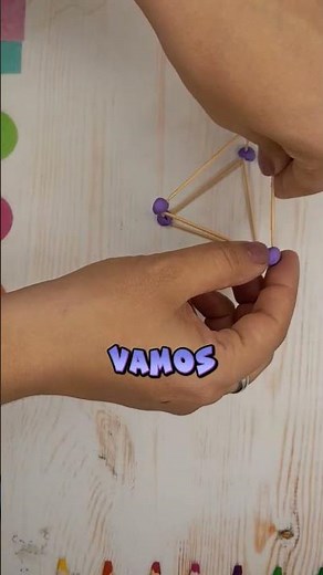 Haciendo un prisma triangular.