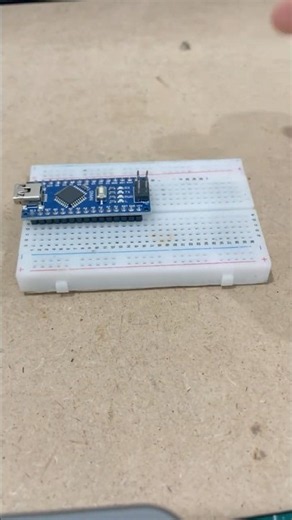 Ultrasonic Sensor Arduino Nano & LEDs #arduino #led #diy #arduinoproject #electronic