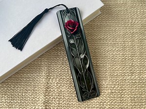 Personalized Red Rose Metal Bookmark for Romance Book Lovers - Etsy