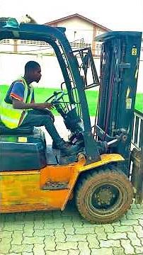 Comment maîtriser forklift ou chariot élévateur dans moins de 2min..