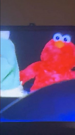 Elmo and Kermit being chaotic on Are u super cereal