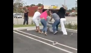 Dude Gets Mobbed After Trying To Hit A Lady With A Haymaker!