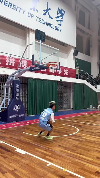 Impressive 174cm Basketball Dunk in China