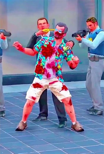 Trevor Saves Michael From Police 😱🚔 | GTA V Hero Moment 🔥 #Shorts