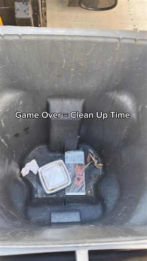 Super Bowl Sunday = leftovers trash. About 30% of food ends up in the bin. Don’t let it stink up the block! Book WASH BINS today (link in bio) #washbins #washbinsla #trashcancleaning #SuperBowl #badbunny | WASH BINS - SoCal's #1 Trash Bin & Dumpster Cleaning Service