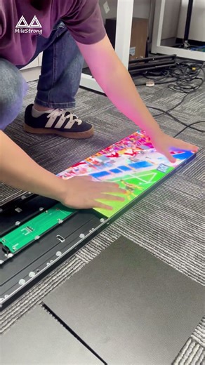 LED screen installation process#ledscreen #leddisplay #ledpanel #ledvideowall #ledfactory