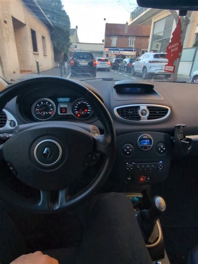 Changement de LED sur cette Clio 3 Suisse ❄️🥶 #clio3 #modification #compteurled