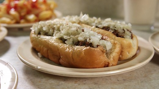This institution has been serving Hot Weiners topped with mustard, onion, and a secret sauce for more than 70 years. Don't call them hot dogs - they're hot weiners! | Phantom Gourmet