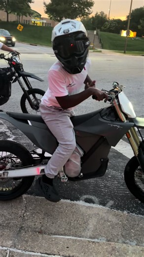 New starkyyy #ebike #starkvarg #viral | stark varg