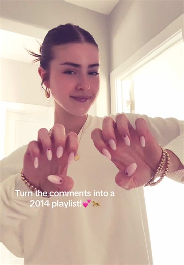 I need 2014 vibe songs for a summer playlist!! This is a draft!!💕 #slickback #ilovematcha #fyp #foryoupage #biancasfashun #2014 #summerplaylist