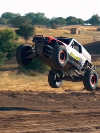 Videos de MATRIX (@matrix.822) con “Born Slippy (Nuxx) - Radio Edit - Underworld”