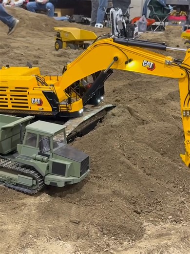 Cabin Fever 2026: Mega Machine Showcase with Excavators and Trucks