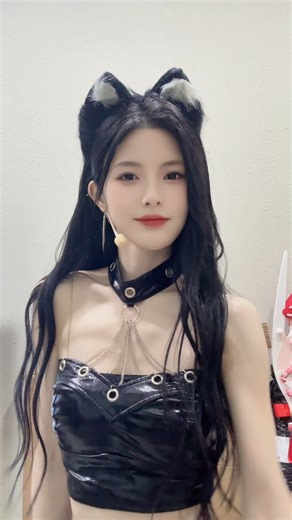 【Tian ShuLi田姝丽】20251009 SNH48 Tian ShuLi田姝丽 (田姝丽_Sweety.) 抖音Douyin update" #snh48 #田姝丽 #鞭子舞 #手势舞