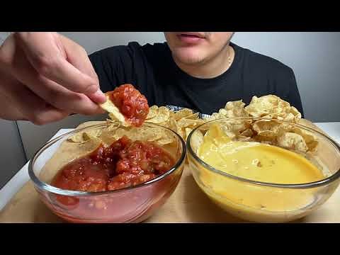 ASMR MUKBANG TOSTITOS SCOOPS! TORTILLA CHIPS & NACHO CHEESE DIP & CHUNKY SALSA (No talking)