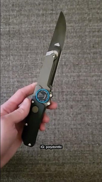 What Are The Strangest Folding Knives You've Ever Seen?! 💯🤯 Collapsing Blade MK12 #shorts