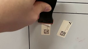 Razor Blade Scraper, 4-inch Scraper Tool with 10PCS Extra Metal Blades, Heavy Duty Floor Scraper with Long-Handle for Glass Stove Wood Window Floor Wall