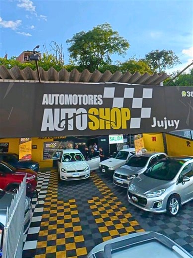 Si estás buscando autos usados en Jujuy, te mostramos 4 opciones que realmente valen la pena 👇🏻🚗 🏁 En AutoSHOP tenemos autos buenos, bonitos y baratos para distintos presupuestos: ✅ El bueno: Ford Ecosport Titanium 2015 full ✅ El bonito: Ford Fiesta 2015 full ✅ El barato: Fiat Uno 2010 económico y confiable ✅ El de las 3B: Toyota Etios 2014, uno de los usados más buscados Todos disponibles con entrega inmediata. 📍 Vení a verlos a Av. Éxodo 750 📲 O escribinos por WhatsApp 388 465-2485 y te 