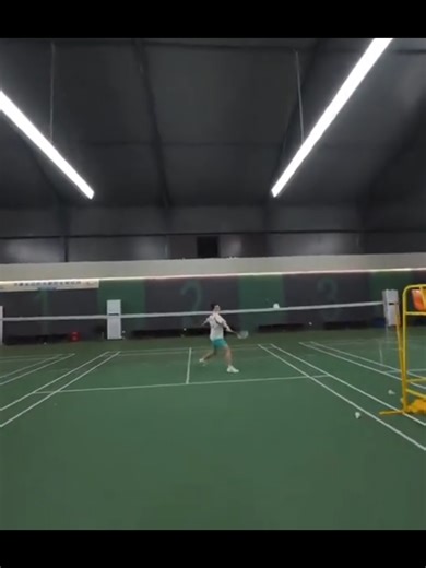 im better btw #xyzabc #fyp #badminton #bro #pe