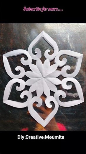 Paper Snowflake Hack Everyone's Making #shorts #crafts #trending