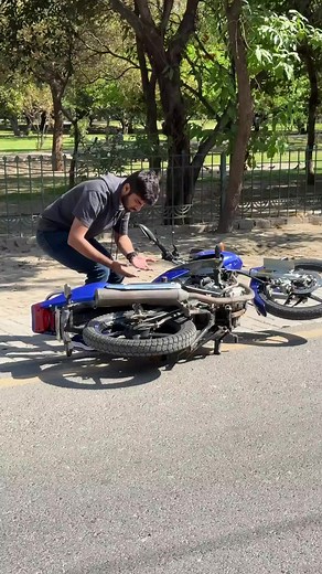 Crash protection, anti-slip grip, and touchscreen-ready fingertips — the ProBiker Gloves are built for riders who don’t compromise on control or style. Visit PakWheels Autostore Webiste to Purchase #PakWheels #PWAutostore #ShopNow #BikerGloves