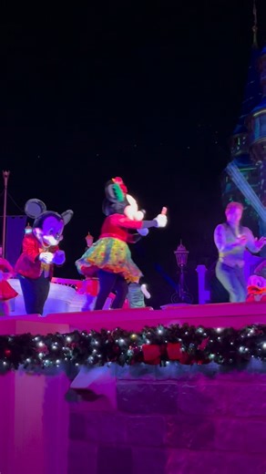 Enjoy this clip from Mickey’s Most Merriest Celebration Show at MVMCP! 🎄✨❤️🎶 #mvmcp #mickeysverymerrychristmasparty #disneyholidays #disneyparks | Disney Addicts