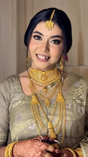 11M views · 318K reactions | Bride Noureen Afrose making her Bengali fairy tale come true. 﫶 She is not a makeup person & loves her simplicity. We tried to enhance her natural features & make her look like a timeless bride. The best part is when our bride says, she never looked like this before & this is the best ever 﫶 | Elegant Makeover and Fashion | Facebook