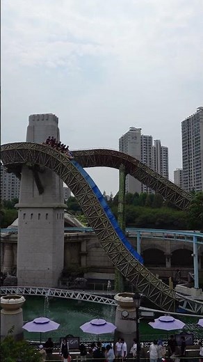 World's Only Aqua Trax | Atlantis Adventure at Lotte World Adventure