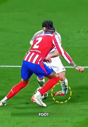 Brahim Diaz literally broke HIS OWN ankles to score this? 😱 How did he stay up?!🤯🔥 #brahimdiaz #football #realmadrid #ucl #footballanalysis
