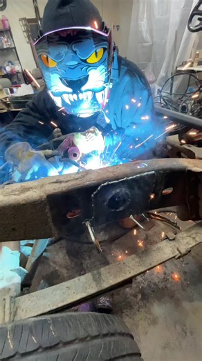 New Gas Tank Mounts with Innovative Welding Techniques