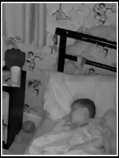 Why did the scarecrow win an award? Because he was outstanding in his field… and he didn’t even have a degree!#reels #reelsfypシ #shorts #funny