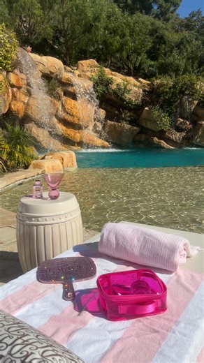 Pause here for a moment of relaxation Parívie Beauty 🫧✨ Treat yourself (or your loved one) to skincare this Valentine's Day 💖 https://parivie.com/ | Paris Hilton