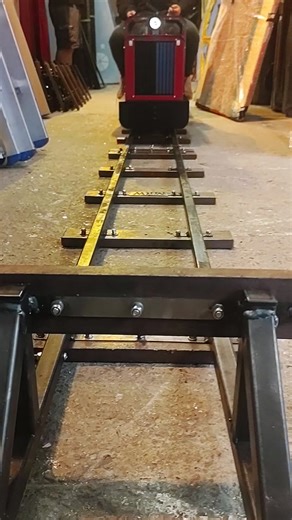 Miniature railway locomotive on portable track. www.miniaturerailwayworkshop.com